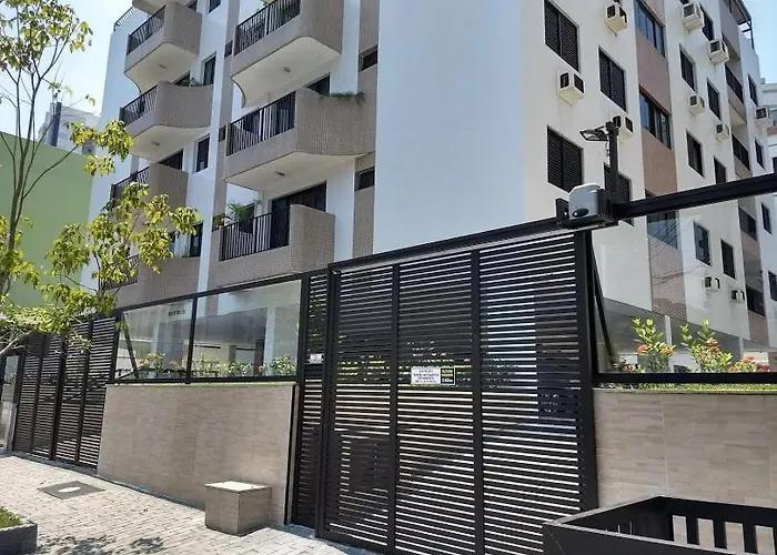 Ap. aconchegante na Astúrias, Guarujá - SP Apartamento